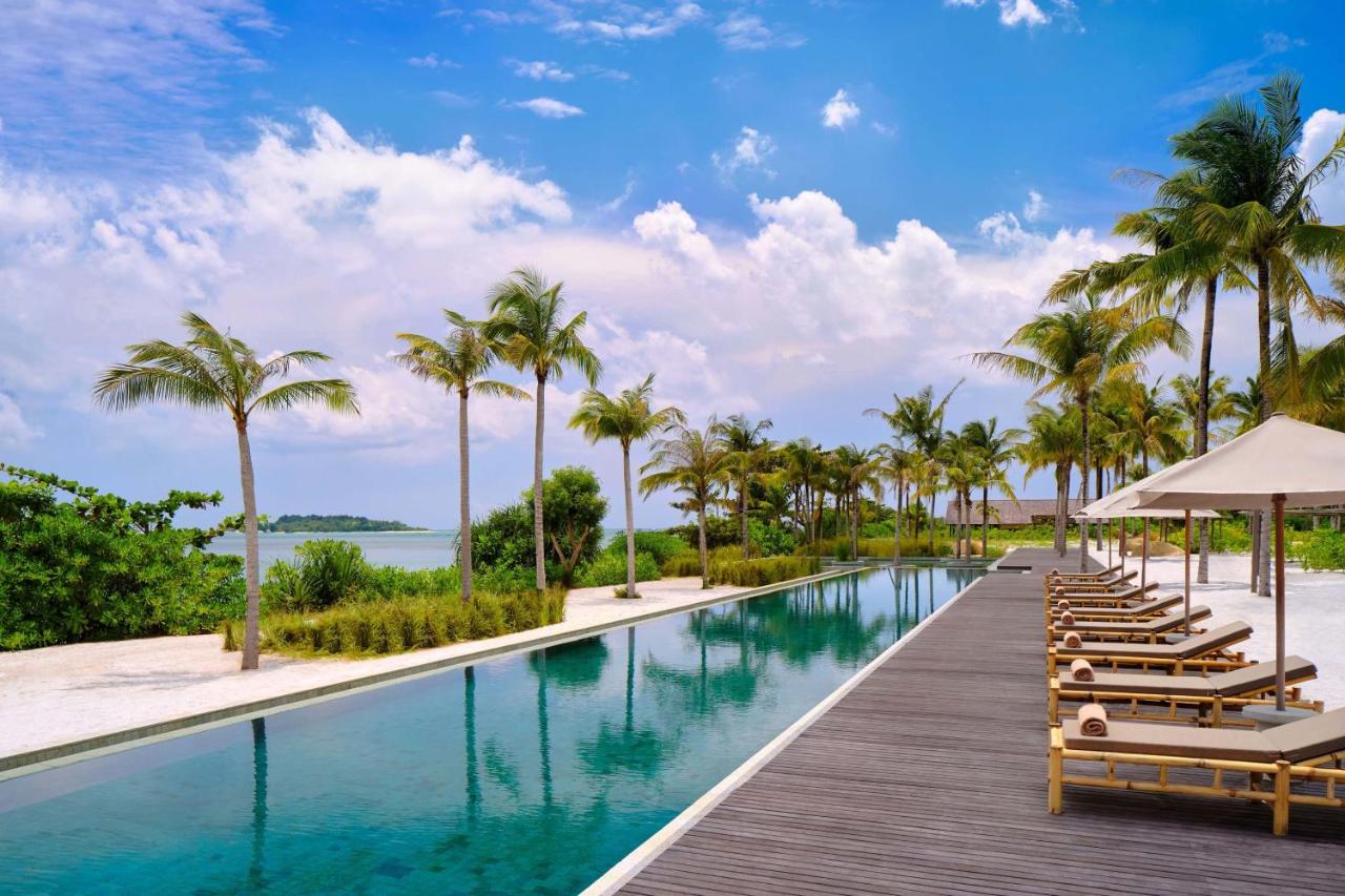 Sheraton Resort Pool